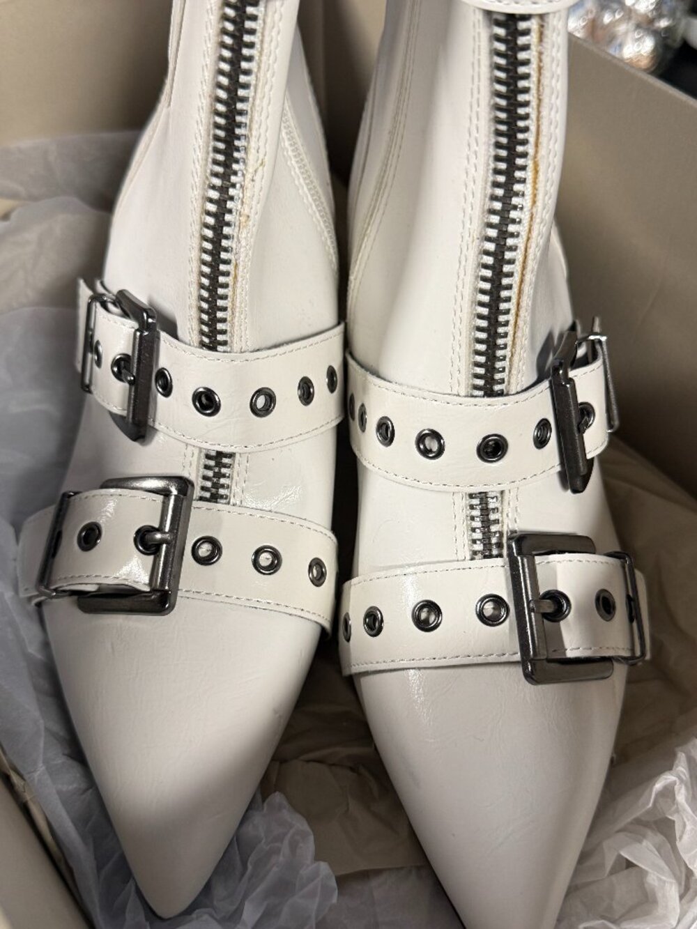 Wild Pair Moonbeamp White Heeled Boots 7M NEW No Box